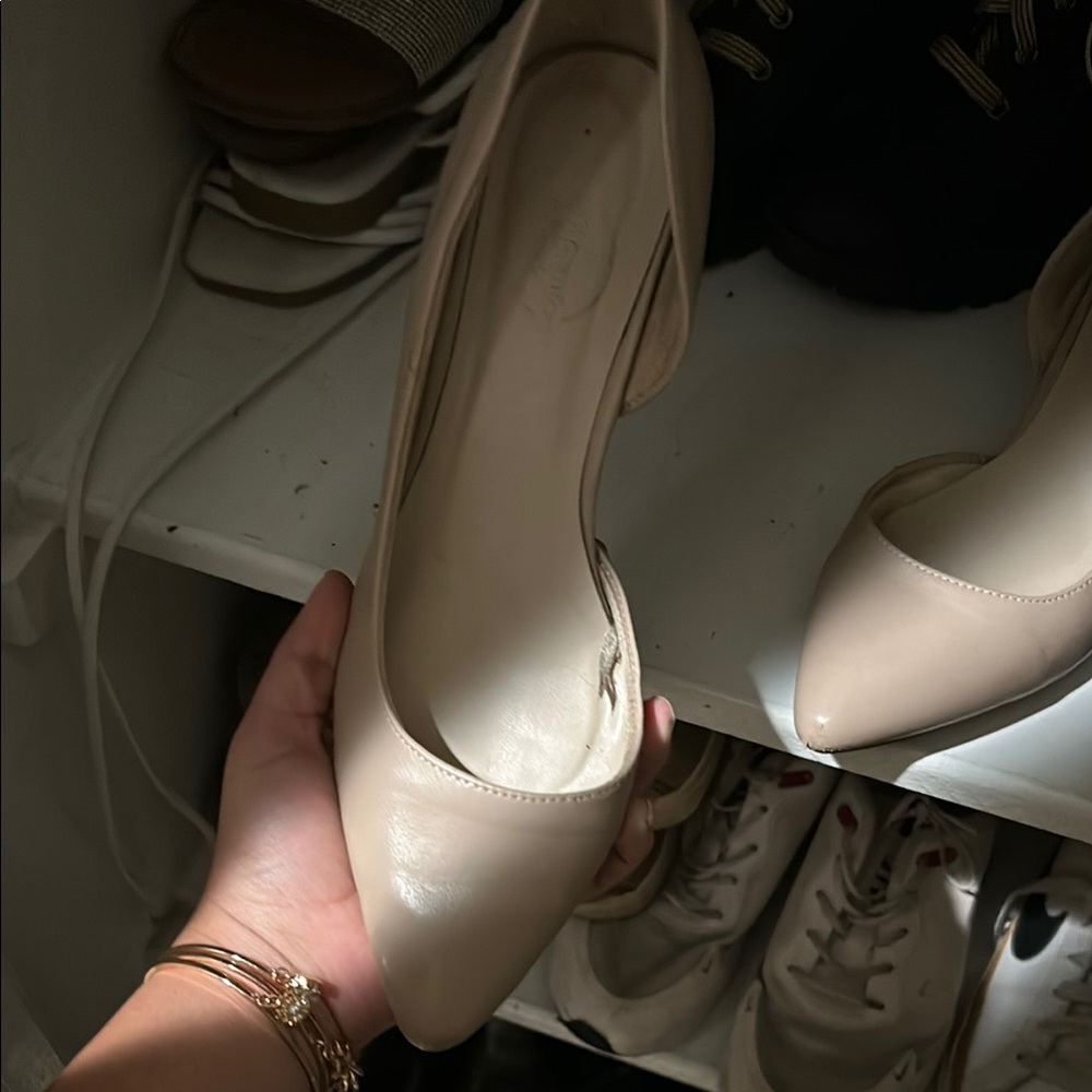 Elegant Beige Women's Pumps